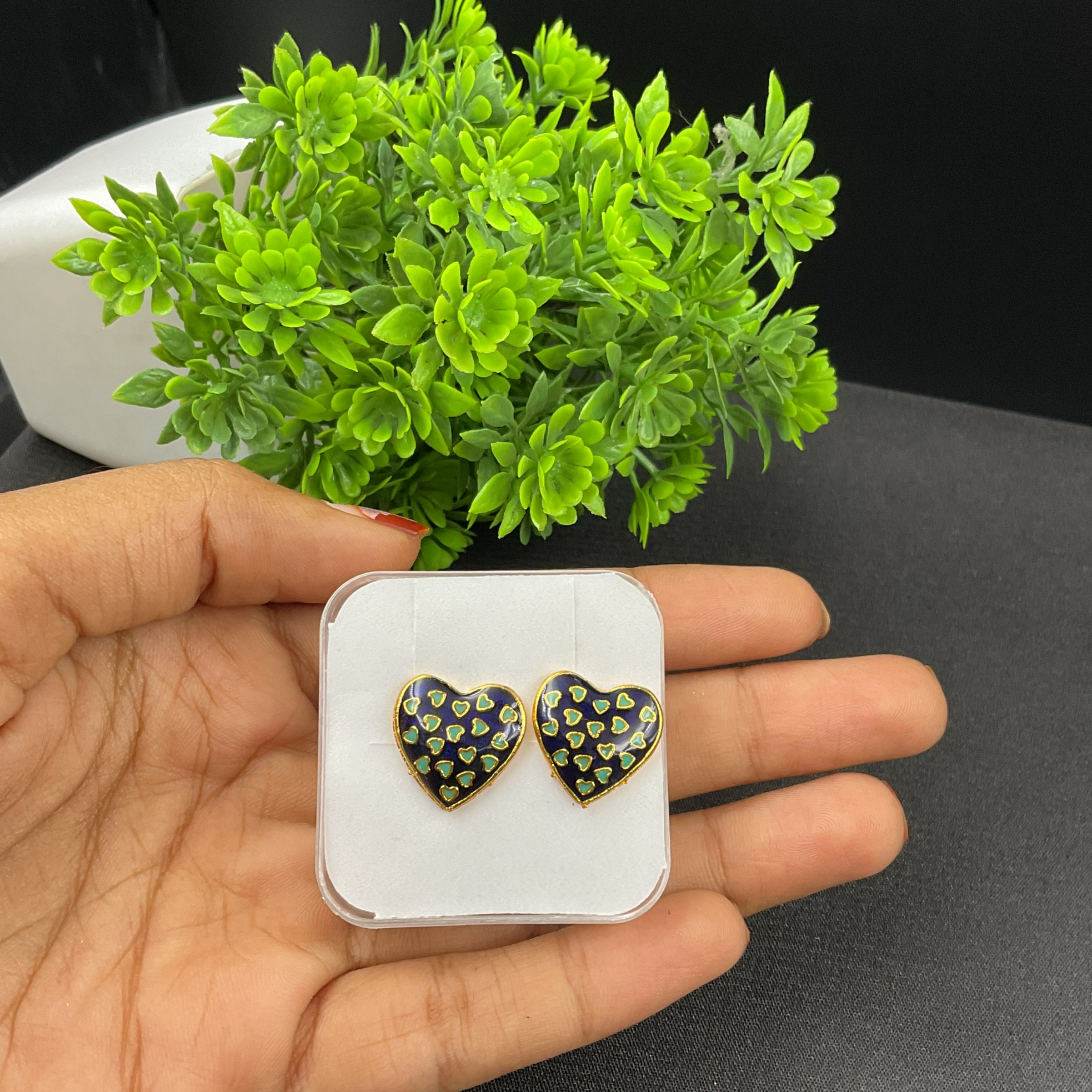 heart big earring color